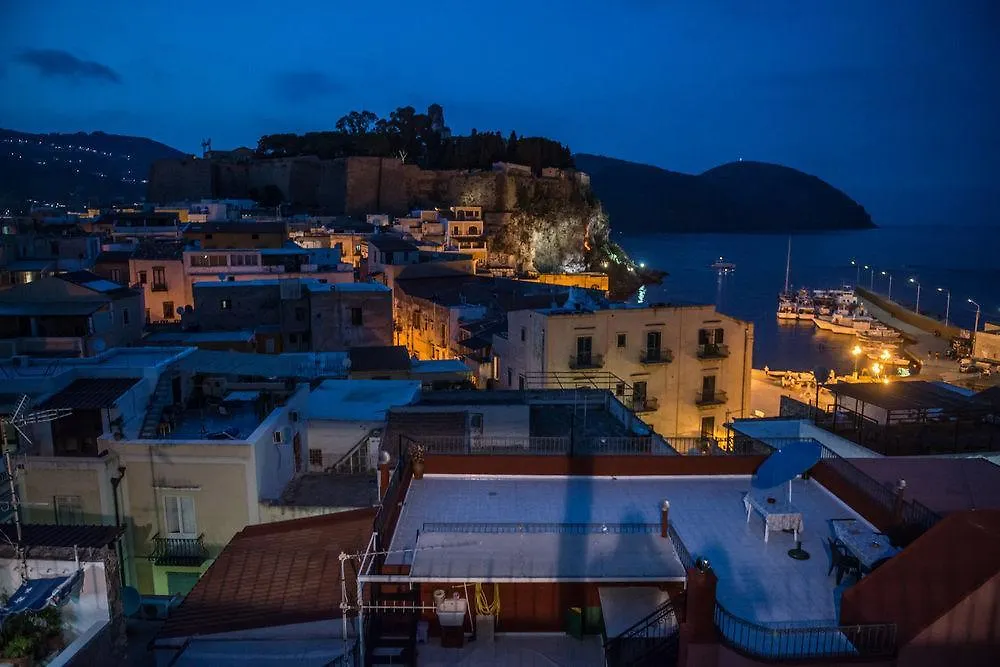 Hotel Villa Meligunis Città di Lipari 4*,  Italia